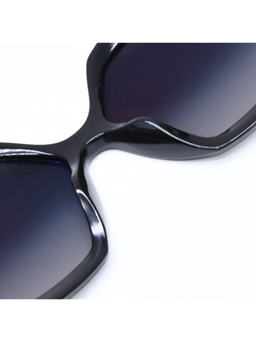 Chanel Sunglasses Eyewear CC Logo Black Hexagon Frame